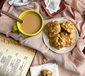 chai spice white chocolate chip cookies, Is it weird that after I make cookies I like to eat cookies while reading about cookies