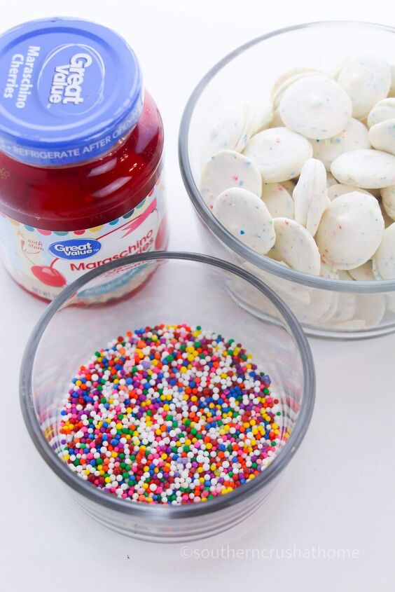 how to make simple 3 ingredient sprinkle dipped cherries