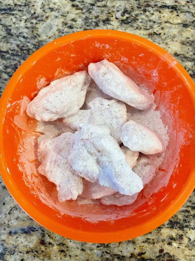air fryer frozen chicken wings, Toss the chicken wings in the baking soda and seasoning mix
