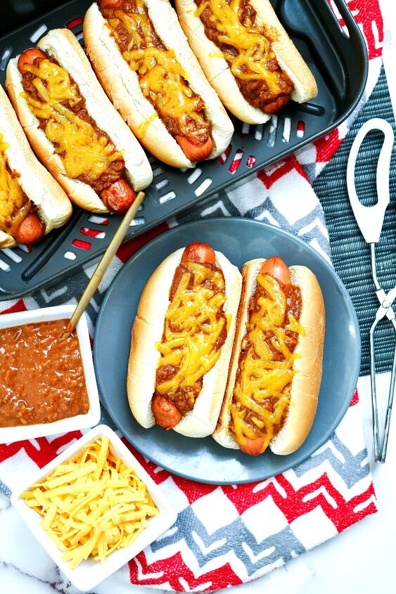 how to make chili cheese air fryer hot dogs