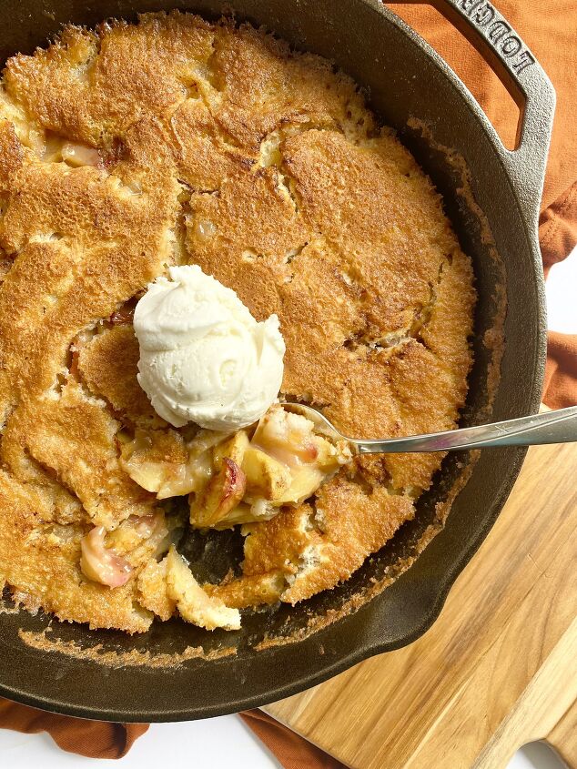 cast iron skillet peach cobbler