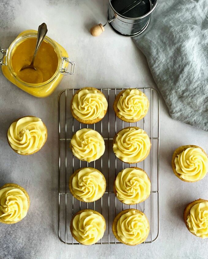 passion fruit cupcakes