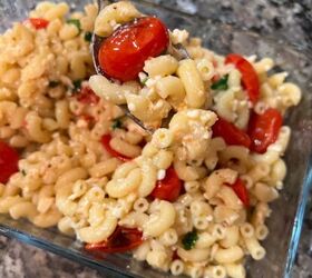 If you thought the baked feta pasta trend couldn't get any better, try drizzling this on top!