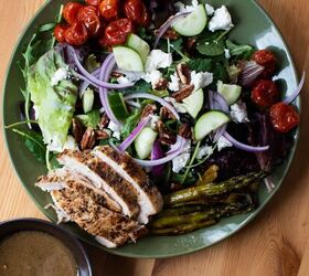 Mediterranean Salad With Pan-Grilled Chicken