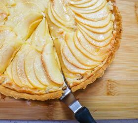 Delicious served either hot or cold, this tart is perfect—no matter the weather!