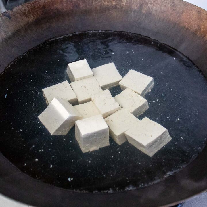 mapo tofu recipe, Preparing the tofu