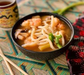 spicy shrimp udon soup