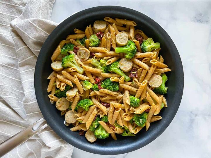 chicken sausage pasta with broccoli