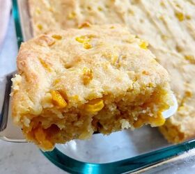 You'll only need 6 ingredients to make this quick & easy corn casserole