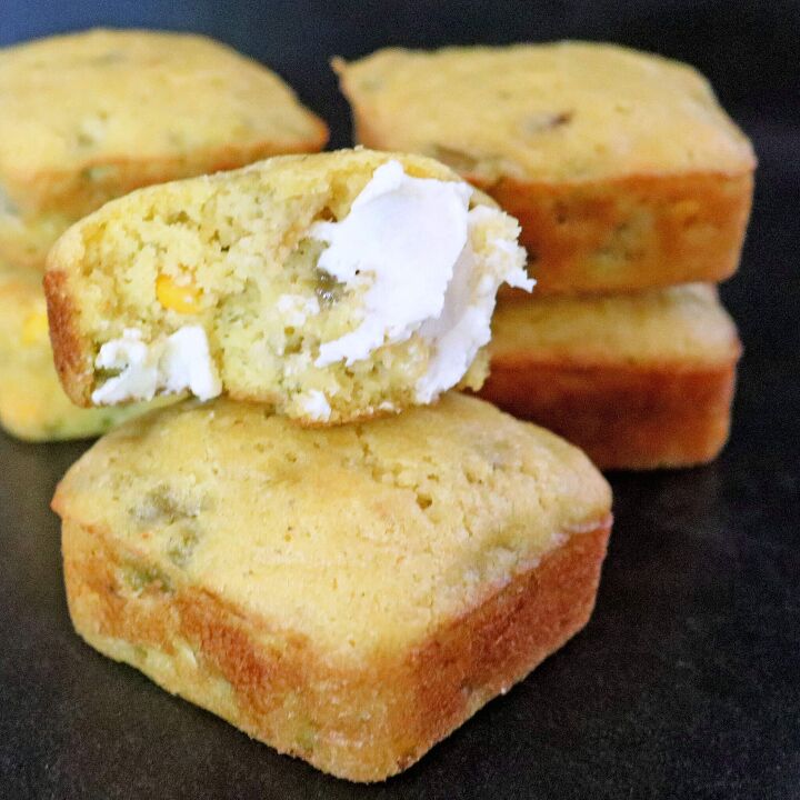 green chile cornbread with whipped honey butter, Green Chile Cornbread Squares