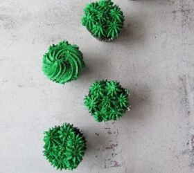 These scrumptious Irish cream cupcakes are the perfect St. Patrick's Day dessert
