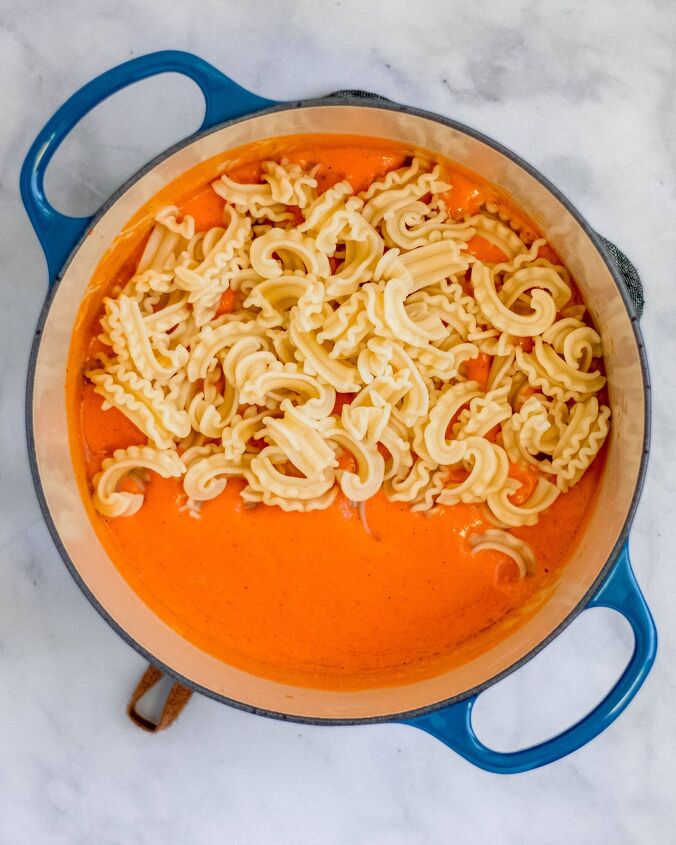 creamy roasted red pepper pasta