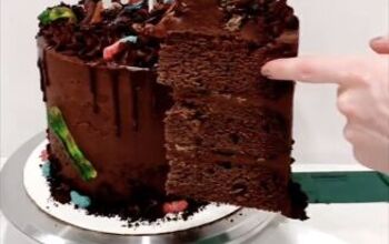 'Older Than Dirt' Birthday Cake