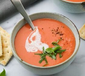 Easy Vitamix Tomato Basil Soup (Ready in 10 Minutes!)