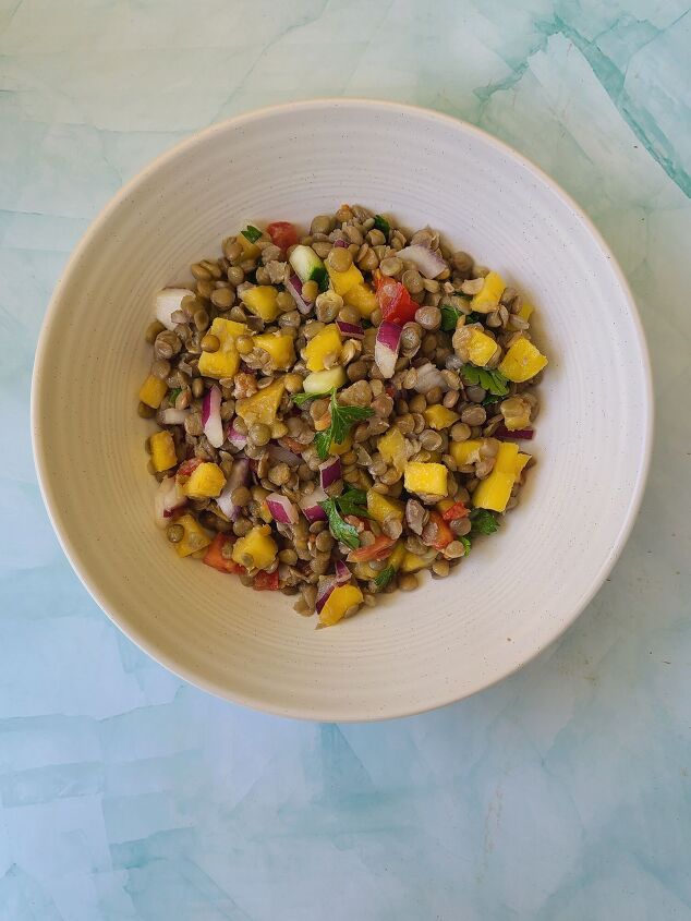 mango and lentil salad with creamy curry dressing