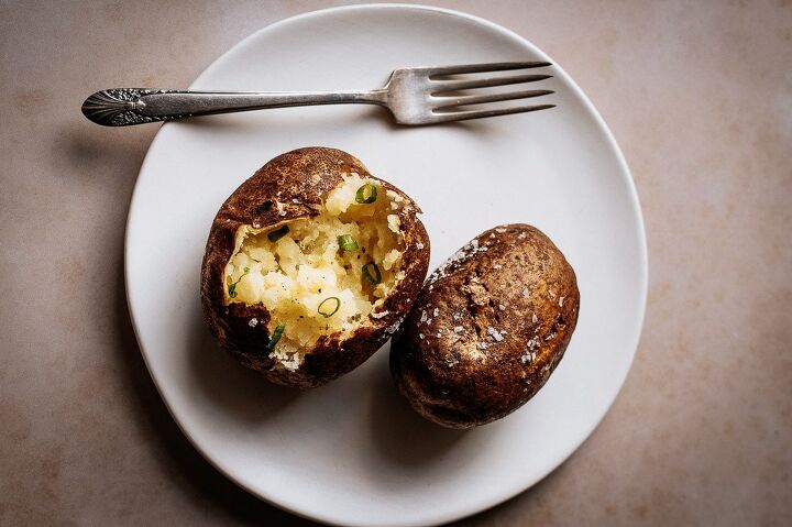 air fryer baked potatoes