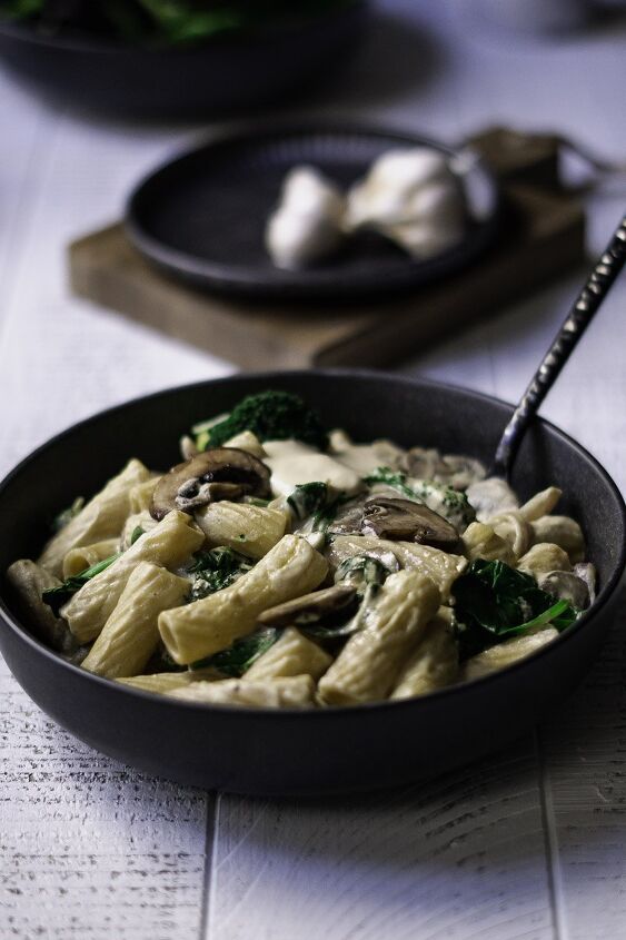 creamy vegan alfredo pasta