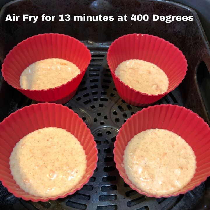 easy weight watcher carrot cake muffin recipe, Place your silicone muffins cups filled with batter in the basket for 13 minutes at 400 Degrees F
