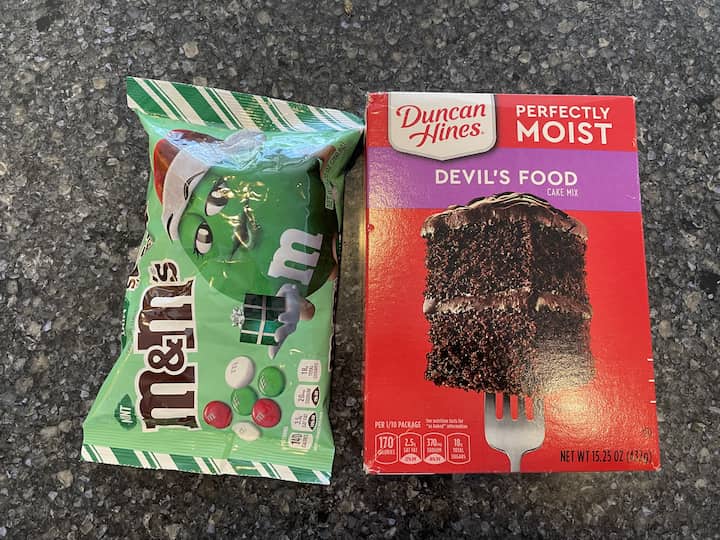 super easy and fast chocolate cake mix devil cookies