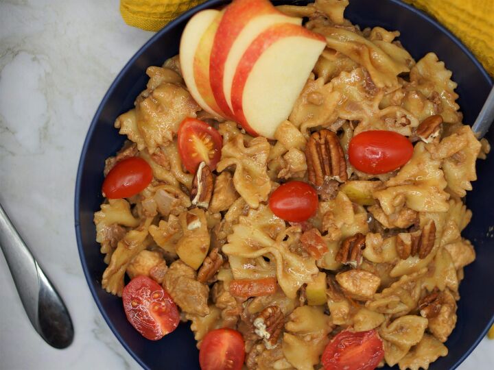 bowtie chicken pasta with a balsamic mascarpone sauce