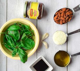 Easy Pesto Rosso {Sun Dried Tomato Pesto} | Foodtalk