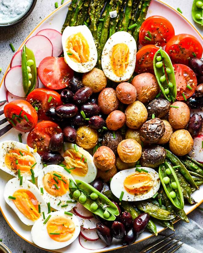 spring brunch board with asparagus