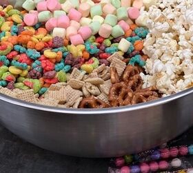 easter snack mix