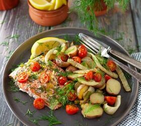Roasted Salmon With Fennel, Tomatoes, and Potatoes