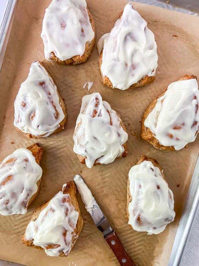 easy cinnamon roll scones with cream cheese icing