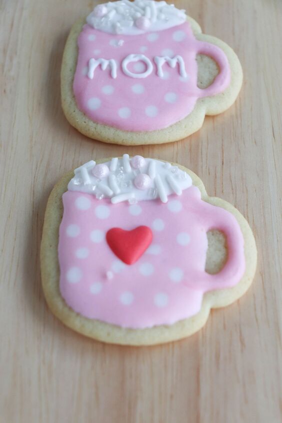 mothers day sugar cookies with printable gift tag