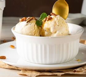 All the flavors of a decadent apple pie in an easily-made, sugar-free crisp