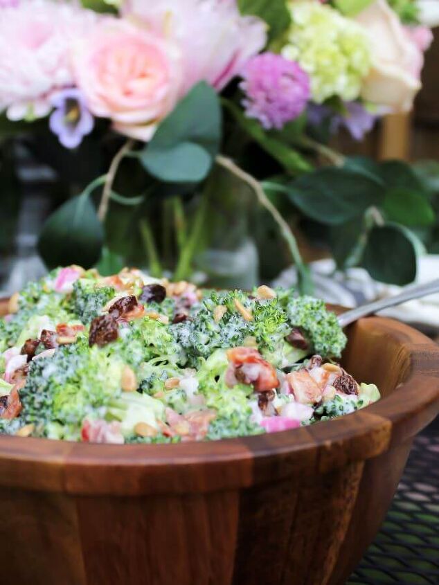 the best creamy broccoli salad