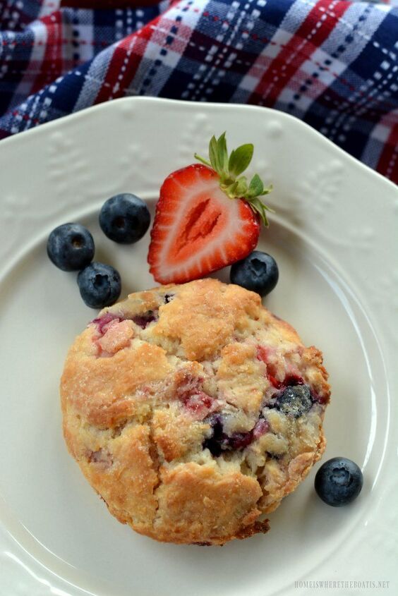 red white and blueberry biscuit shortcake