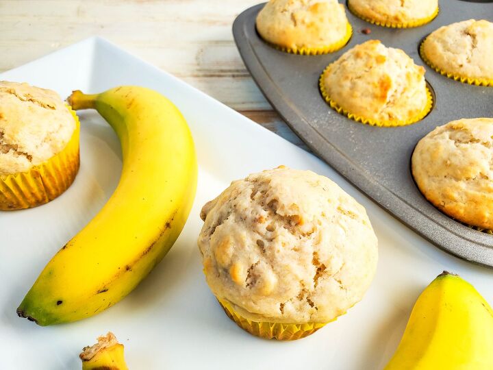 delicious banana walnut muffins