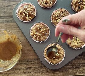healthy whole wheat banana muffins with a maple walnut streusel