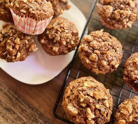 healthy whole wheat banana muffins with a maple walnut streusel