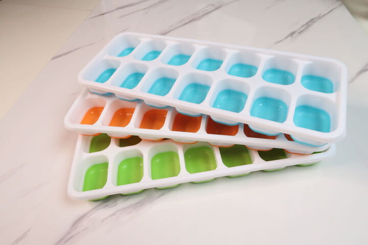genius ice cube tray hacks, any size shape or material trays will work