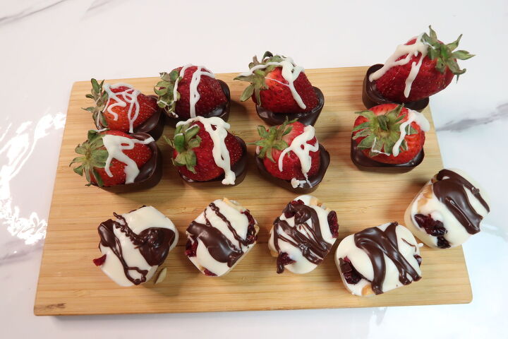 genius ice cube tray hacks, Party Bark Chocolate Dipped Strawberries