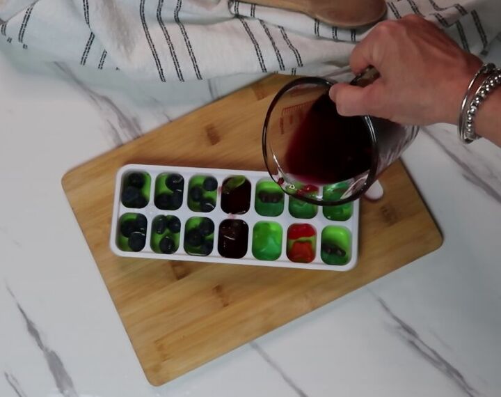 genius ice cube tray hacks, Fancy Ice Cubes