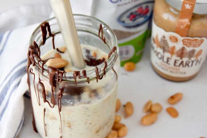 snickers overnight oats
