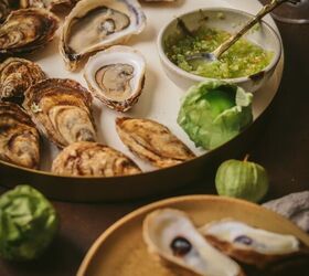 raw oysters with fresh and spicy tomatillo habanero mignonette