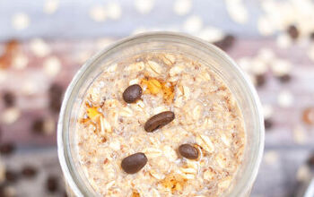 Easy Overnight Oats Recipe (Cold Brew Coffee Flavored)