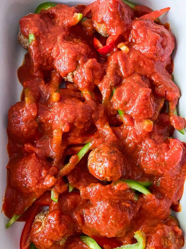 Cover the meatballs and peppers in marinara sauce