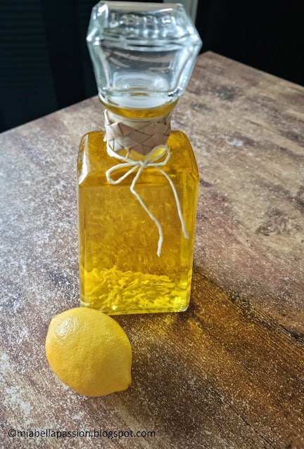 lemon and garlic olive oil