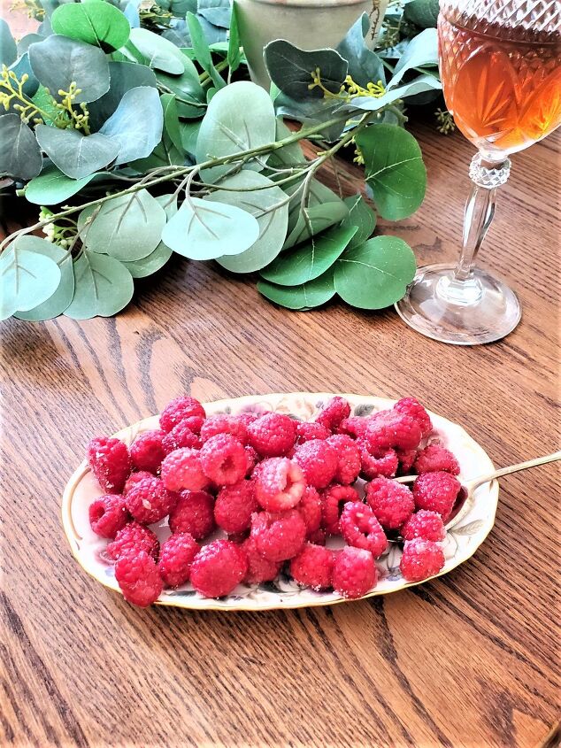 how to make sugared champagne raspberries