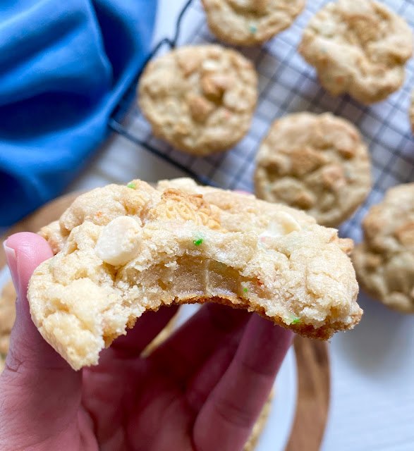cake batter golden oreo cookies