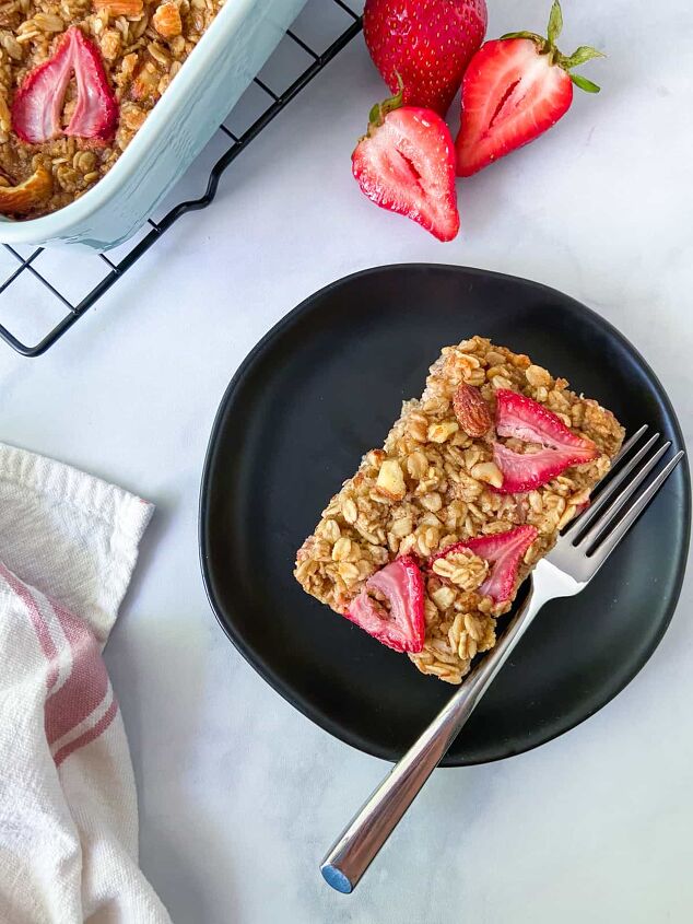 strawberry baked oatmeal