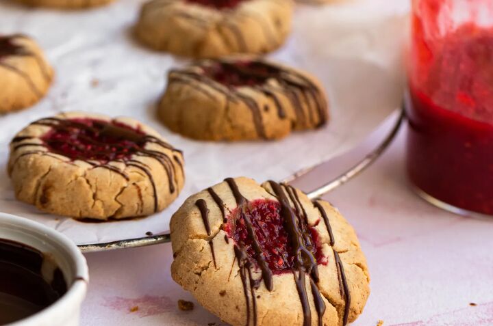 paleo raspberry thumbprint cookies