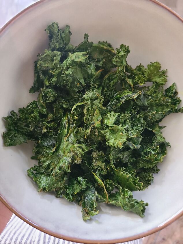 3 ingredient truffle kale chips