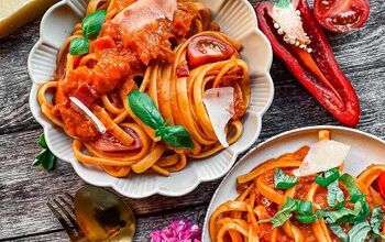 Tagliatelle With Red Pepper Sauce